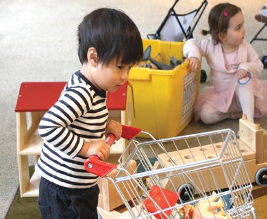PRESCHOOL PLAY & ART